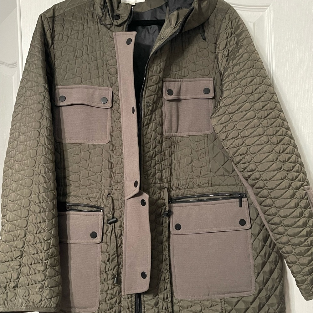 Woman’s winter jacket 2X new